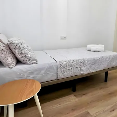 Spacious 3 Bedroom Renovated 500 M From The Beaches * تورّيفيِخا