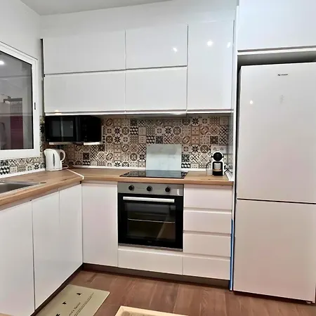 Apartment Spacious 3 Bedroom Renovated 500 M From The Beaches *