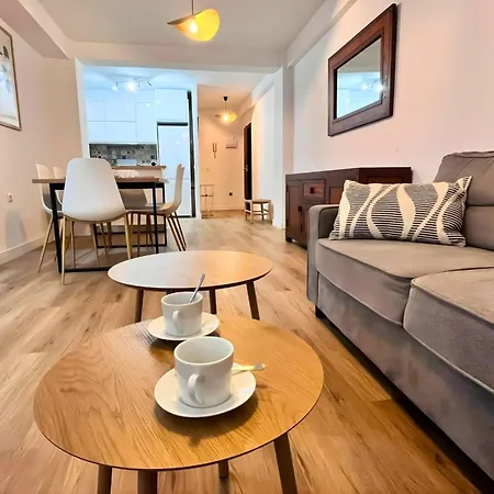 Spacious 3 Bedroom Renovated 500 M From The Beaches Apartment Torrevieja