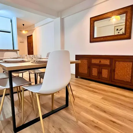 Apartment Spacious 3 Bedroom Renovated 500 M From The Beaches