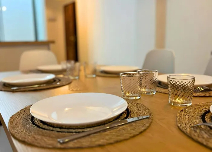 Spacious 3 Bedroom Renovated 500 M From The Beaches Torrevieja