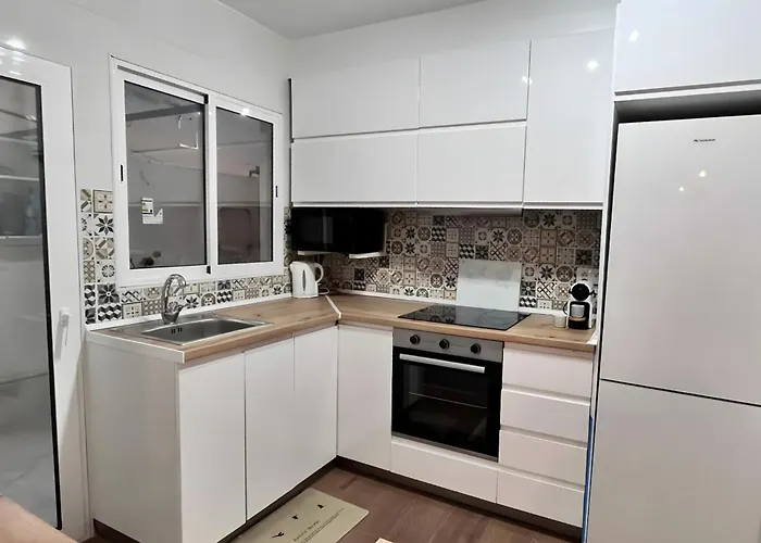 Apartment Spacious 3 Bedroom Renovated 500 M From The Beaches *