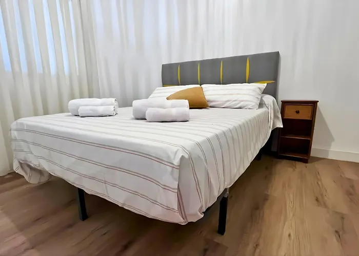 Apartment Spacious 3 Bedroom Renovated 500 M From The Beaches Torrevieja