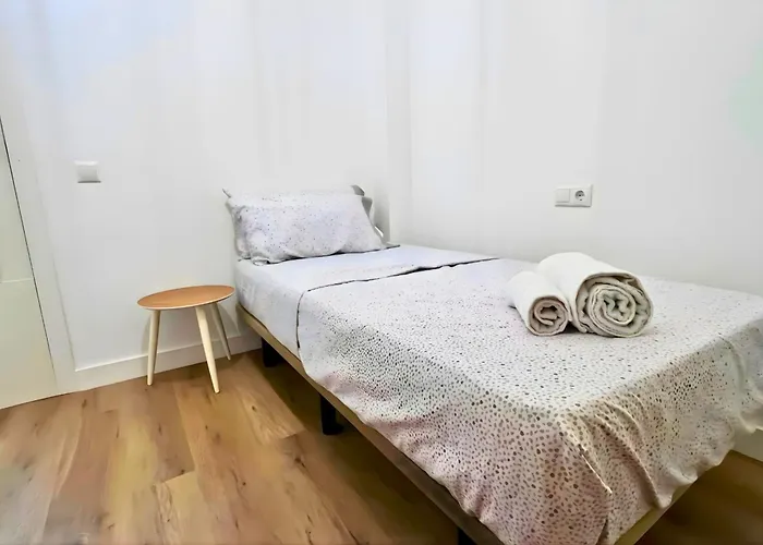 Spacious 3 Bedroom Renovated 500 M From The Beaches Apartment Torrevieja